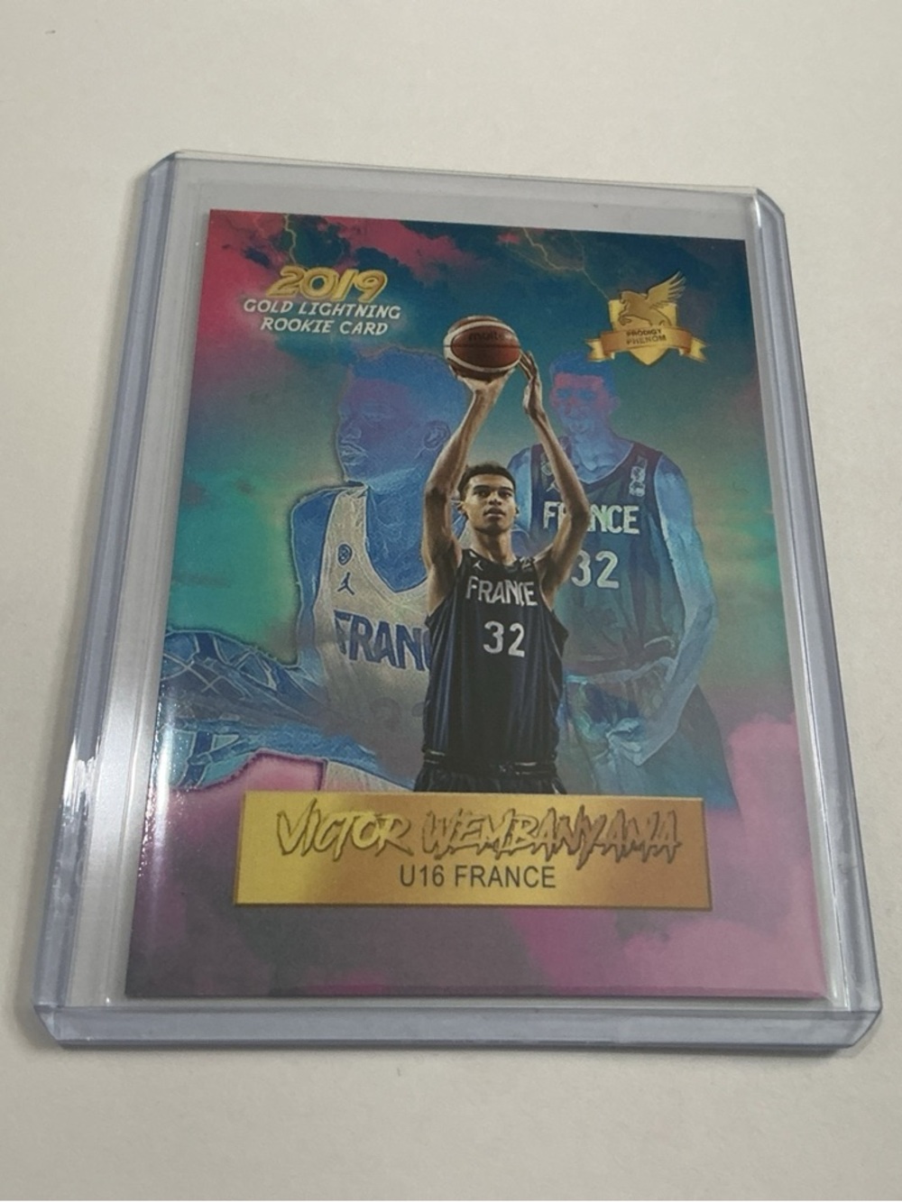 2019 Victor Wembanyama U16 France Gold Lightning ONLY 1500 made Rookie Card